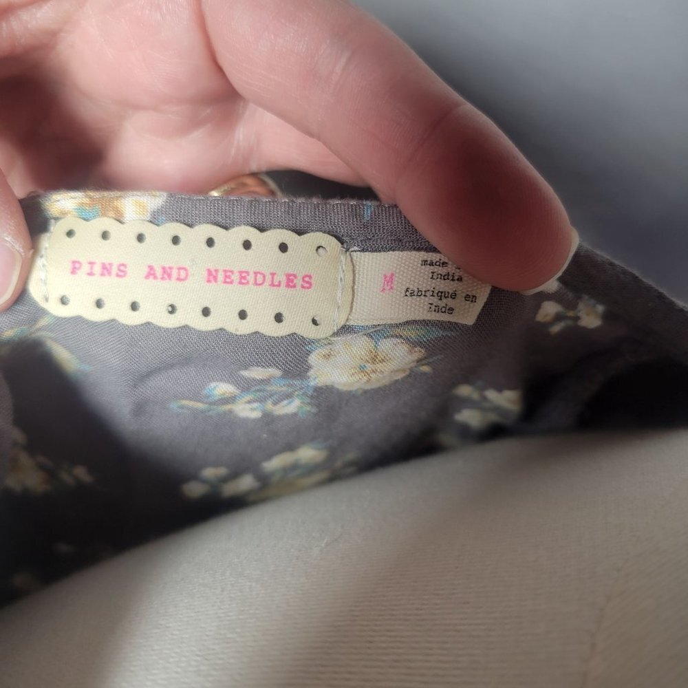 Pins And Needles Gray Floral Ruffled Sleeveless Mini Dress With Pockets Size M - Picture 3 of 10